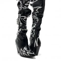 Boots Cape Robbin Kelsey-21