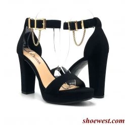 Delicious Shoes Finding Heels