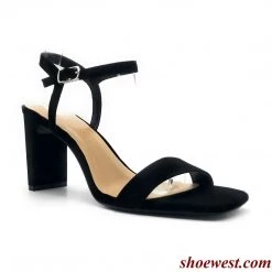 Delicious Shoes Vestia Heels