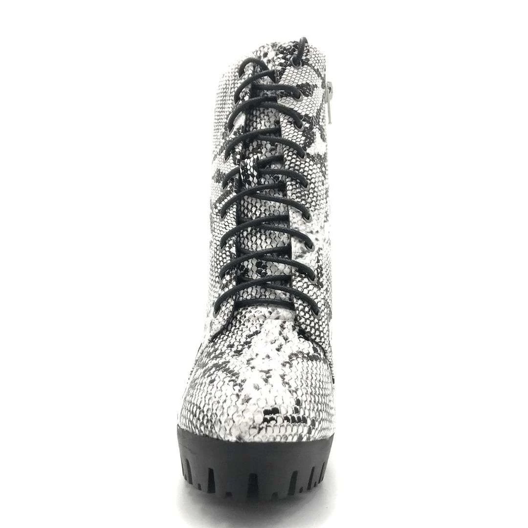 Legend Veronica-10 Boots 8 Legend Veronica-10 Boots