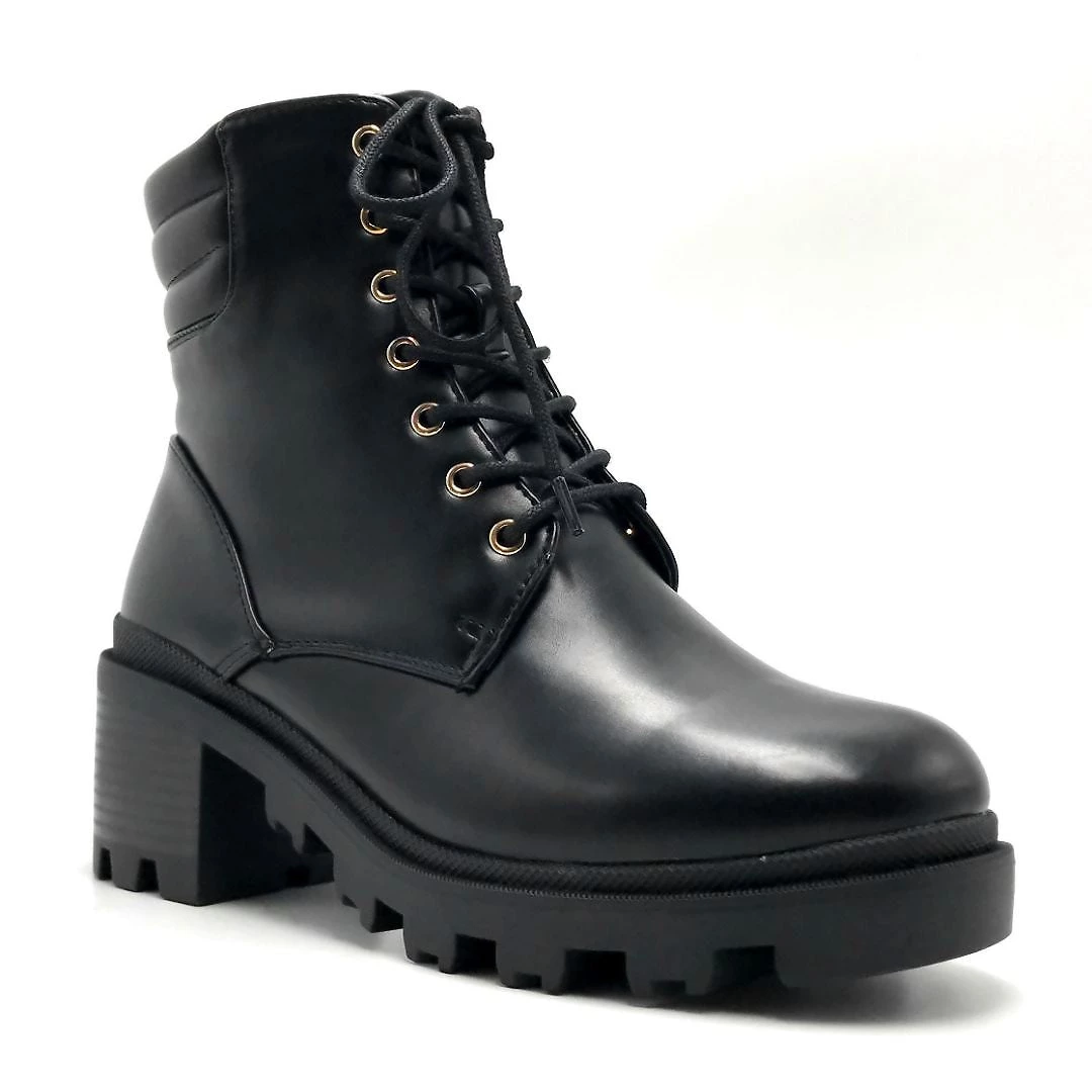 Liliana Benny-1 Boots 3 Liliana Benny-1 Boots