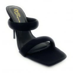 Olivia Jaymes Roxie Heels