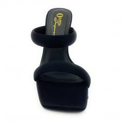 Olivia Jaymes Roxie Heels