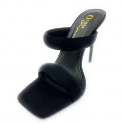 Olivia Jaymes Roxie Heels