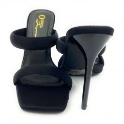 Olivia Jaymes Roxie Heels
