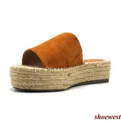 Shoe Republic Anitta