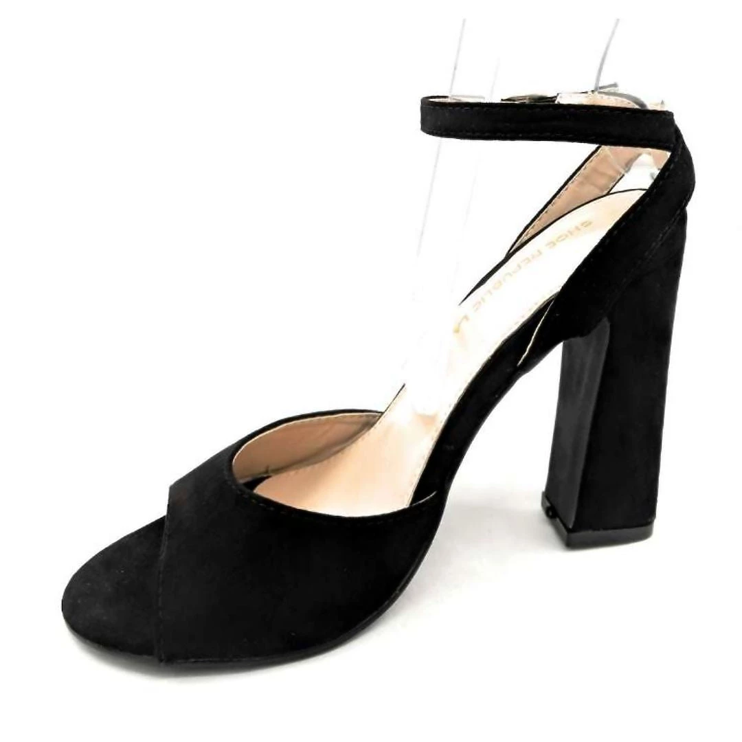 Shoe Republic Vesta 5 Shoe Republic Vesta