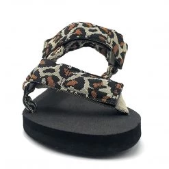 FLAT-SANDALS Wild Diva-Heart-01