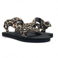 FLAT-SANDALS Wild Diva-Heart-01