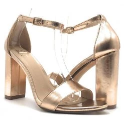 Yoki Carrason-05 Heels